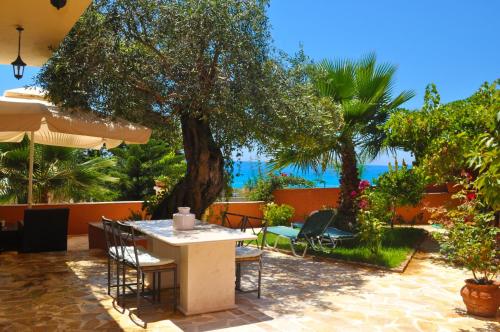 House Angelos D with sea view and private garden - Agios Gordios Beach, Agios Gordios