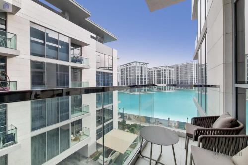 Spacious waterfront 1 BR at MBR city - image 5