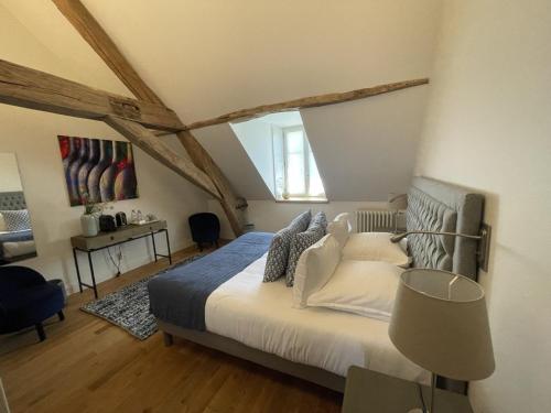 1 queen bed