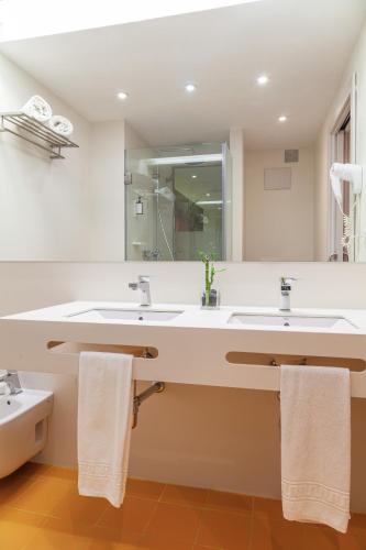 Hotel Maciá Granada Five Senses Rooms & Suites Hotel Maciá Granada Five Senses Rooms & Suites