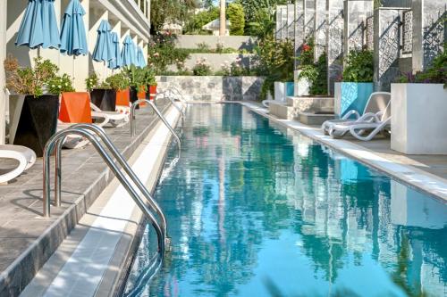 Deluxe Double or Twin Room with Pool Access