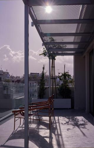 Suite with Terrace and Lycabettus View