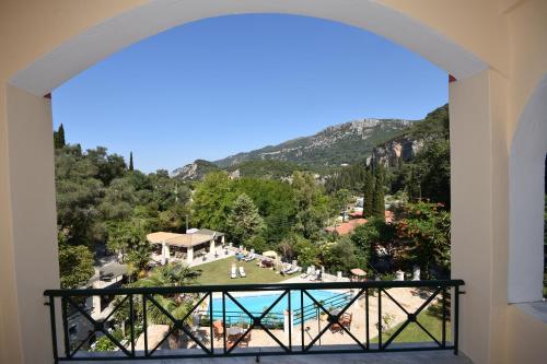 Liapades Beach Hotel Cricketer Taverna