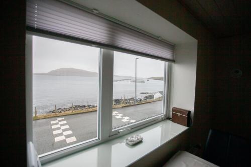 Θέα, Charming 2BR apartment, sea view in Argir