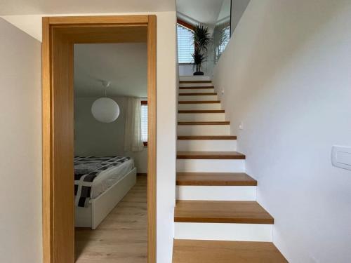 Klinar - Attractive new two-story apartment, Bled (foto 10)