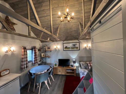 Luxury Woodland Lodge in Newport Pagnell