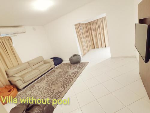 J5 Four Bedroom Villa Holiday home in Al Wasl - image 13