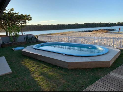 Casa pé na areia em barra do sul