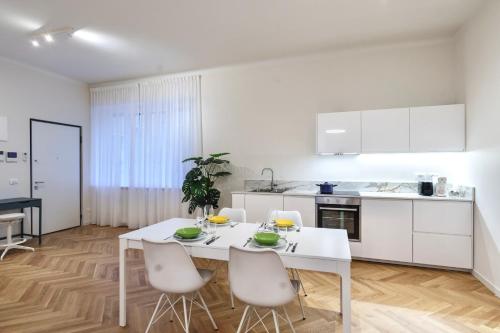 PORTA VENEZIA-TRILOCALE-LUXURY con Wifi-Neflix, Milan