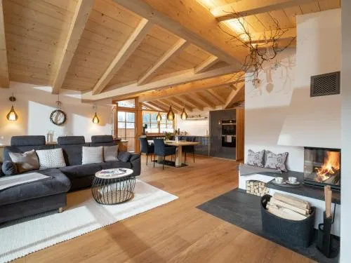 Luxusappartement Alpenliebe in Oberndorf in Tirol, Österreich