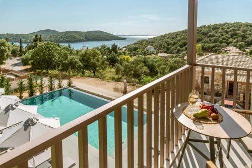 Neoma Luxury Residence - Adults Only 2