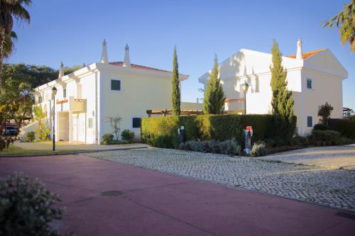 Longevity Cegonha Country Club - image 4