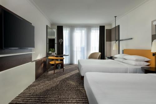 Berlin Marriott Hotel - image 8