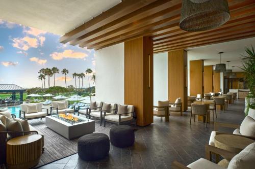 VEA Newport Beach, a Marriott Resort & Spa