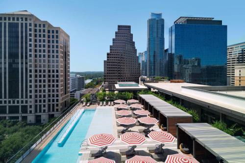 Austin Marriott Downtown - Tap to explore photos