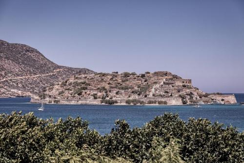 Domes of Elounda, Autograph Collection