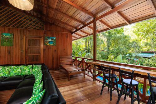 شرفة/ تراس, La Kukula Lodge in Puerto Viejo de Talamanca