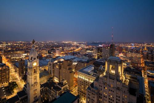 426596153 W Philadelphia