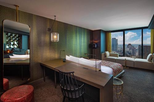 426596187 W Philadelphia