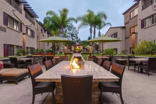 Photo - Courtyard Palo Alto Los Altos