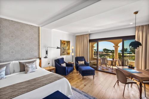 Junior Suite with Balcony and Sea View