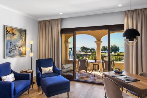 Junior Suite with Balcony and Sea View