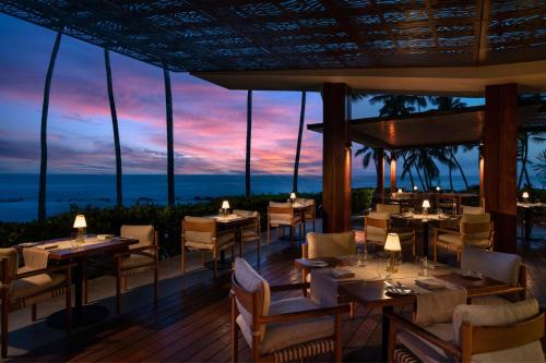 ห้องอาหาร, โดราโด บีช อะ ริตซ์-คาร์ลตัน รีเสิร์ฟ (Dorado Beach, a Ritz-Carlton Reserve) in โดราโด