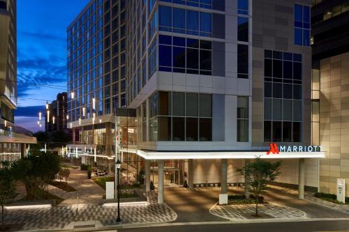 Marriott Bethesda Downtown at Marriott HQ in Bethesda, USA