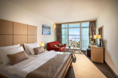 Superior Junior Suite with Seaside Balcony