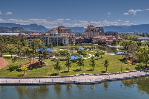 Delta Hotels by Marriott Grand Okanagan Resort - Accommodation - Kelowna