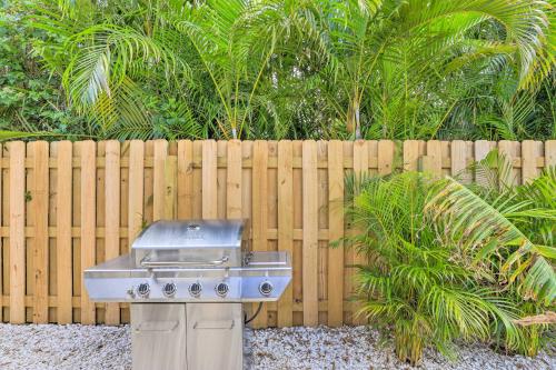 Bradenton Vacation Rental with Lanai and Pool!