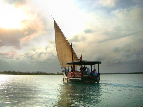 Skats, Charming 2-Bed Cottage in Bodo a fishing village in Msambweni