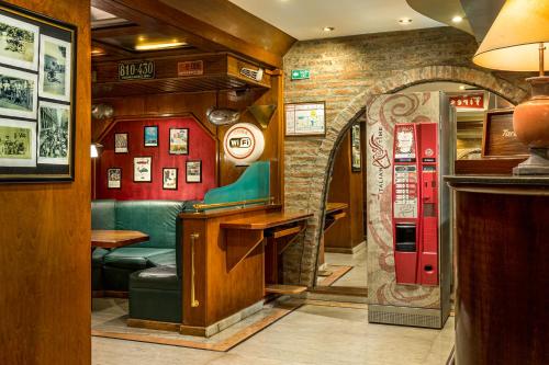 المنظر الخارجي, Up Retiro in Retiro