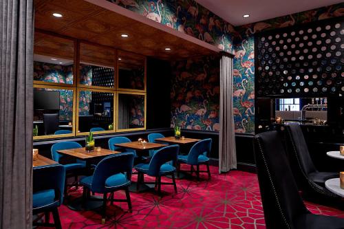 Renaissance Minneapolis Hotel The Depot - image 11