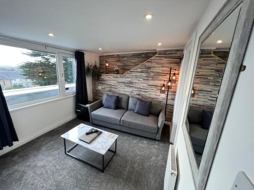 Coach Guest House - image 4