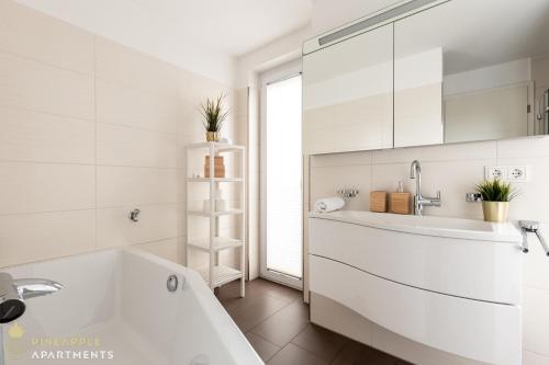 PINEAPPLE APARTMENTS - Zwinger III - 86qm - 1x free parking, Dresda (foto 6)