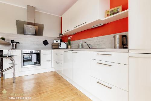 PINEAPPLE APARTMENTS - Zwinger III - 86qm - 1x free parking, Dresda (foto 5)