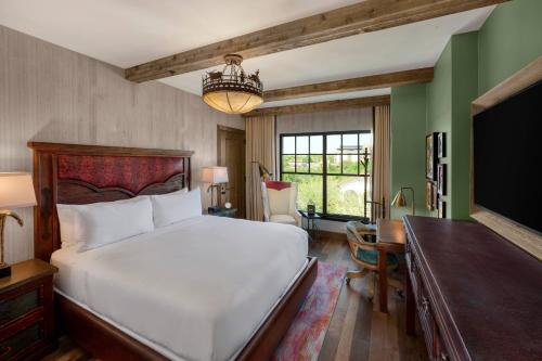 Hotel Drover, Autograph Collection