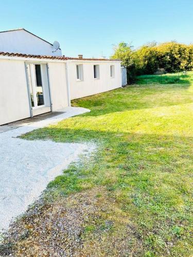 Maison avec jardin, 2 km de la cotinière. - Location saisonnière - Saint-Pierre-d'Oléron