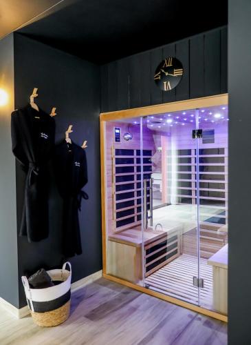 Au domaine des anges Gites avec Jacuzzi privatif dans la chambre