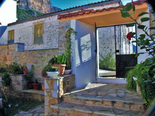 Ξενώνας Κέδρος, Leonidi (Foto 10)