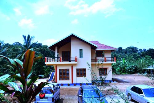 GoodVibes Homestay - Water Stream & Estate