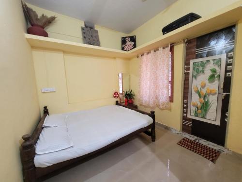 GoodVibes Homestay - Water Stream & Estate