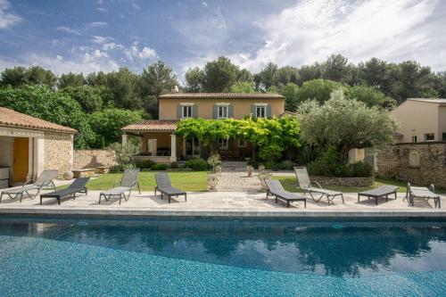 Villa avec vue sur le Luberon et piscine privée - Location saisonnière - Maubec