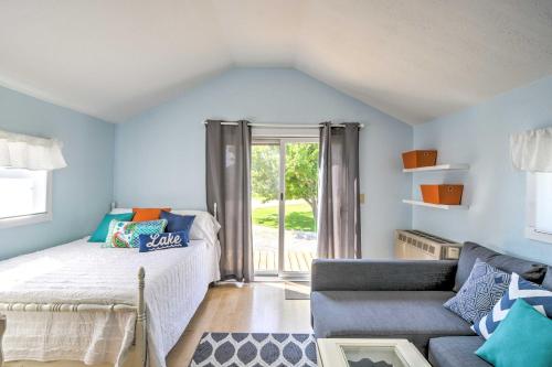 . Tiny House Cottage 6 with Dock on Crooked Lake