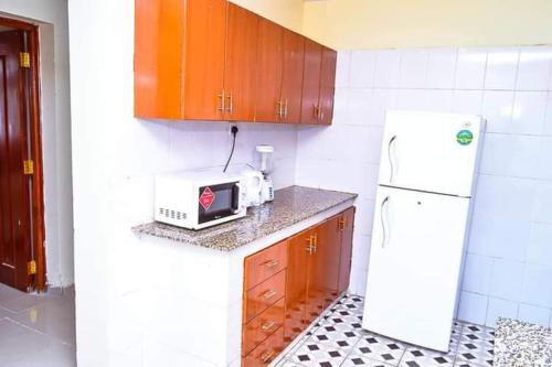 кухня, Lux Suites Milimani Business Apartments Nakuru in Накуру