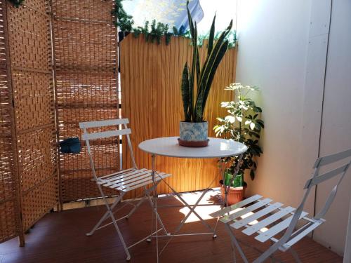 . Un lugar encantador con una pequeña terraza