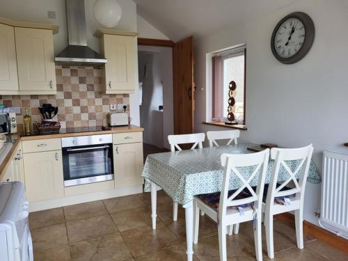 virtuve, Bwthyn Plas Hafod Cottage in Lanlifni