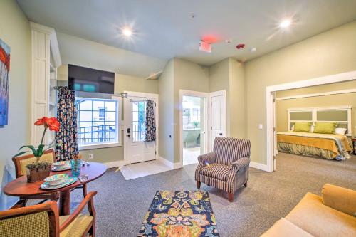 Downtown Branson Cottage with Pool Access! - image 19