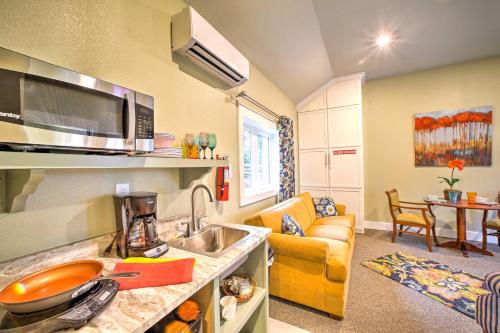 Welcoming Downtown Branson Cottage with Pool Access! in Branson, USA